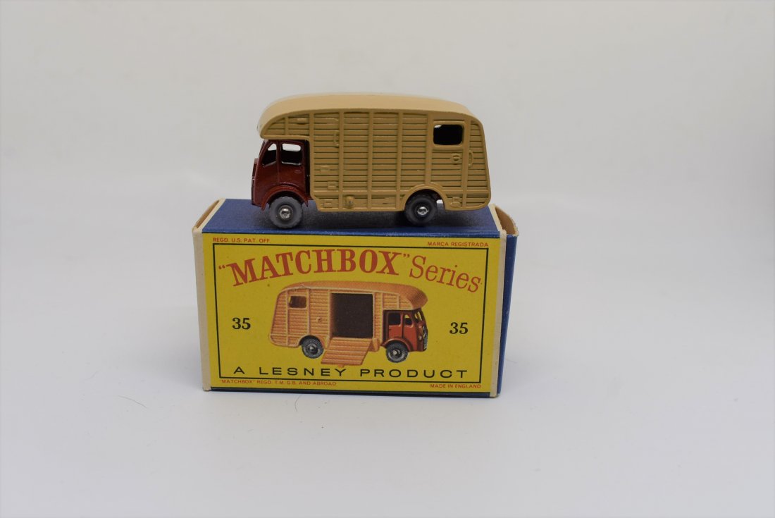 Original Matchbox 35 Horse Box in Box: Matchbox 35 Horse Box in Original Box