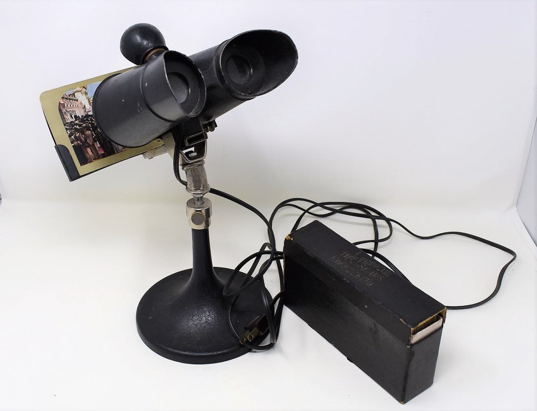 Vintage Electric Steroview with Sears Roebuck Slides: Vintage Electric Stereo Viewer with "A Trip Through Sears Roebuck & Co." boxed Slide Set.