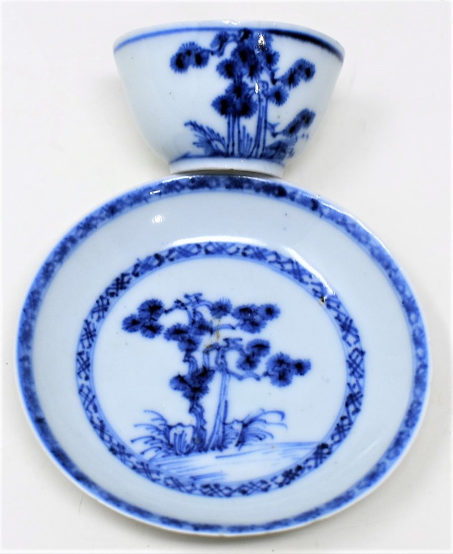 Nanking Cargo Qianlong Teabowl & Saucer circa 1752 (1 of 3)