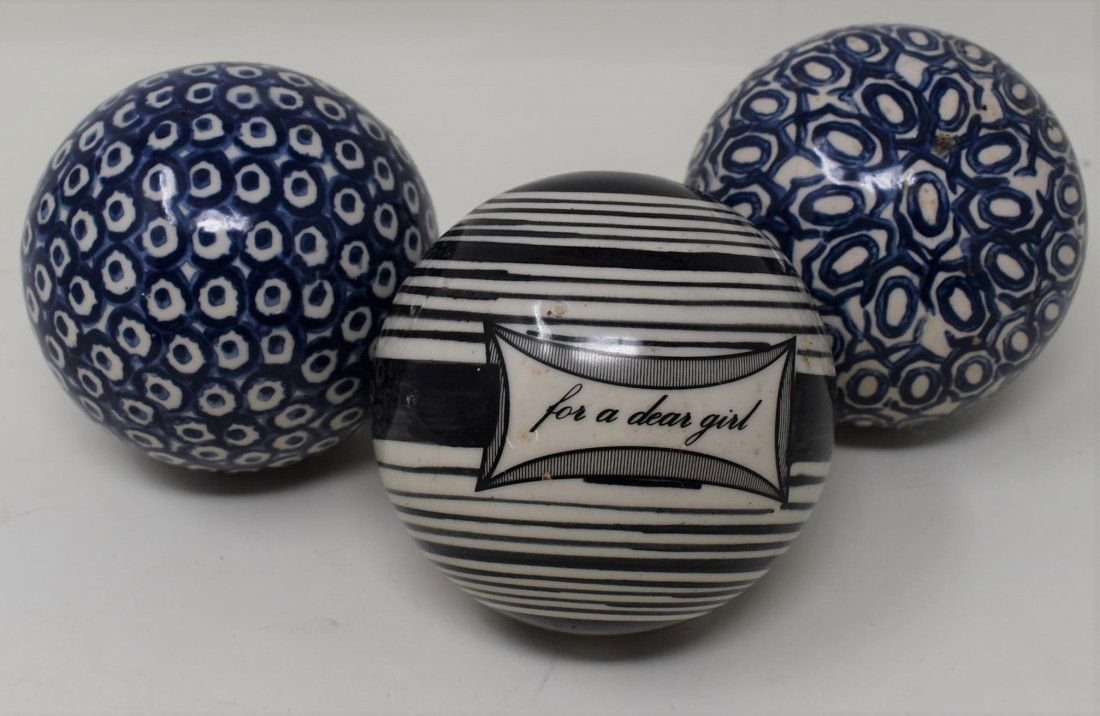 Set of 3 Antique 19th Century Carpet Balls (1 of 3)