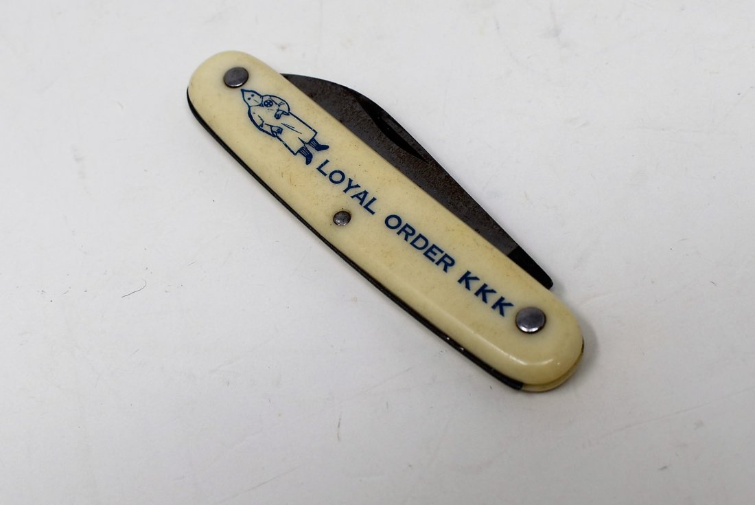 Vintage KKK Folding Knife: Vintage Klu Klux Klan KKK Folding Knife, blade measures 2.75"