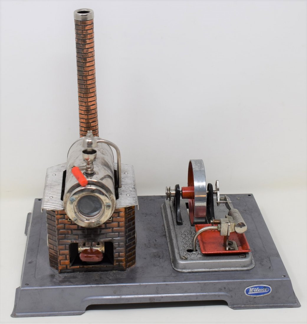 Wilesco D8 Steam Engine With Box & Instructions (1 of 5)