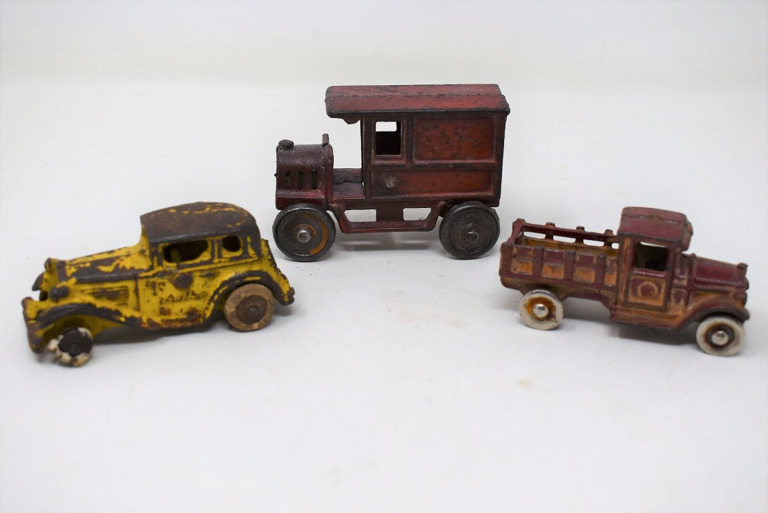 lot 3 Cast Iron Arcade Hubley A C Williams Cars Trucks (1 of 3)