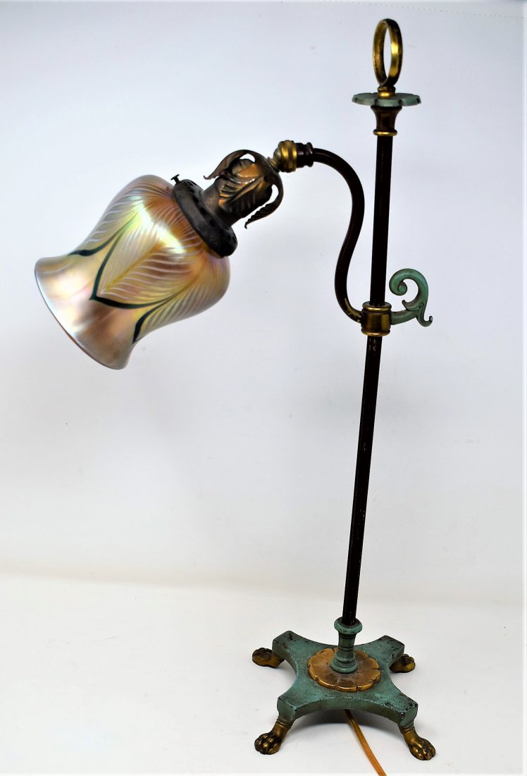 Beautiful 1920's Desk Lamp w/ Quetzal Shade (1 of 8)