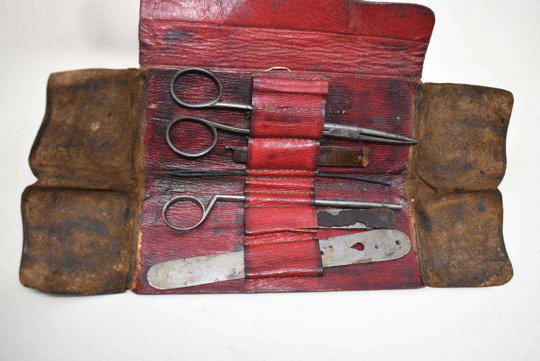 Antique 1800s Field Surgical Medical Kit (1 of 2)
