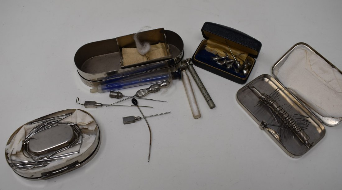 Lot of Antique Syringe Needes in Original Boxes (1 of 4)