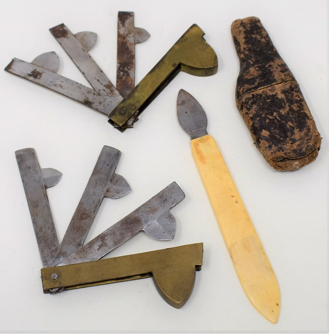 3 Blood Letting Fleem Lancets civil war era: 3 Blood Letting Fleem Lancets civil war era - one has leather case and another has a bone handle