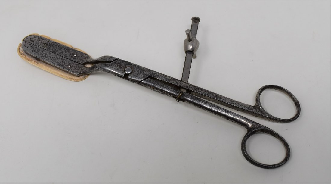 Antique Medical Surgical Instrument (1 of 2)
