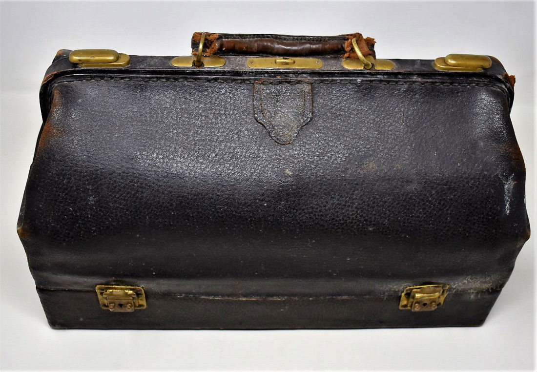 Antique Leather Doctors Bag (1 of 3)