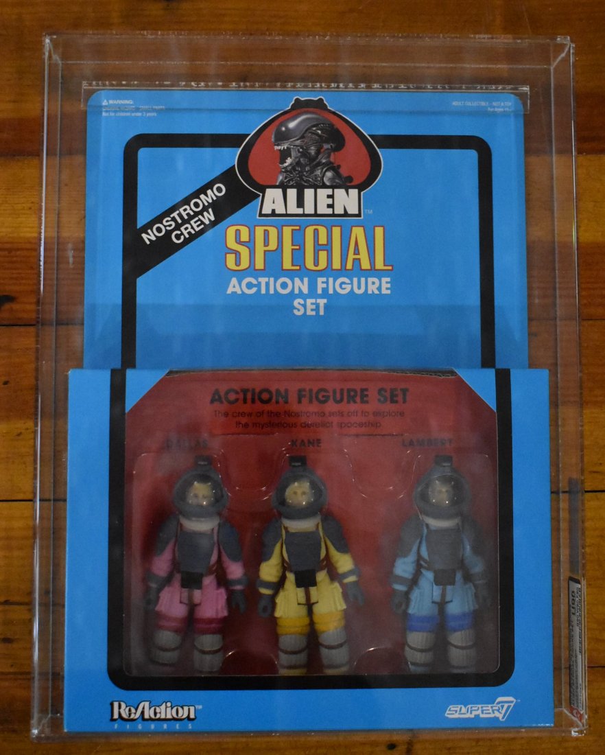Super 7 Reaction Alien Special Figures Nostromo AFA U90: 2015 Super7 Funko Reaction Series Alien Special Figure Set Nostromo Crew Nycc Exclusive AFA Graded U9.0 - AFA 17301041 - Figure and Case are in great shape and already graded and ready for your collec