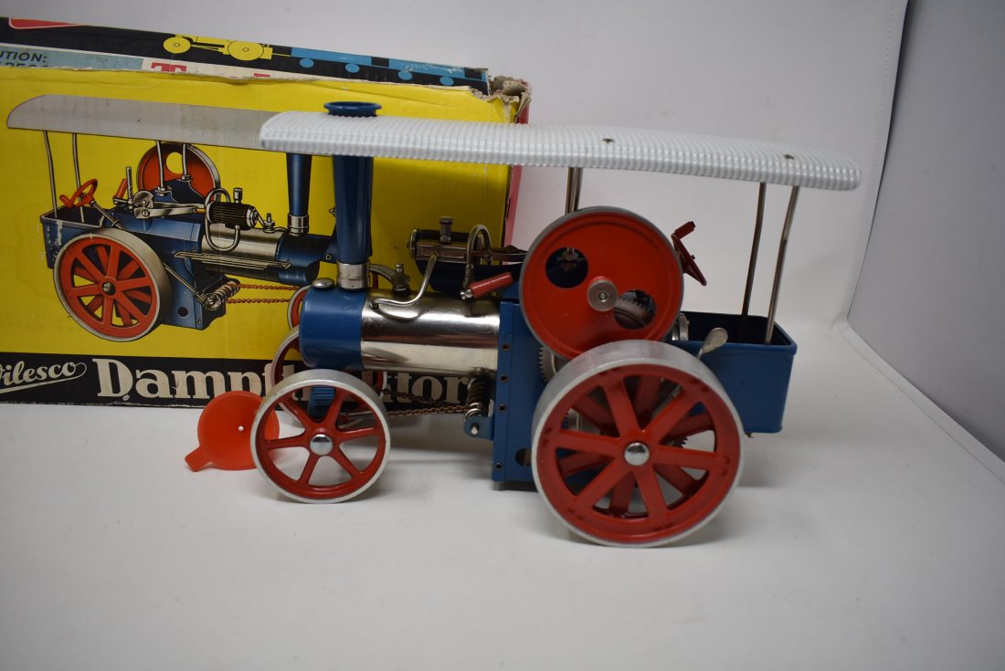Wilesco Dampftraktor Steam Engine in Original Box: Vintage Wilesco Dampftraktor Steam Engine, in original box