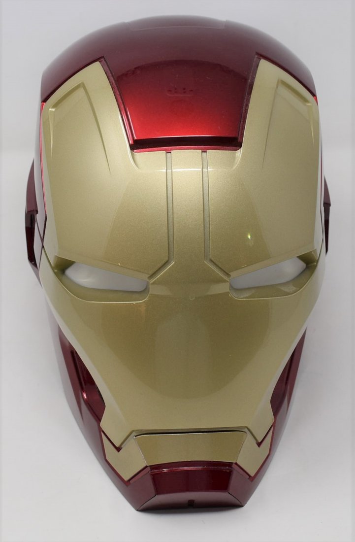 Life Size Iron Man Mark XLIII Camino Blu tooth Speaker: Life Size Iron Man Mark XLIII Camino Blu tooth Speaker limited edition only 1500 made #621/1500 - This is a very HTF piece - used but in excellent shape, works great