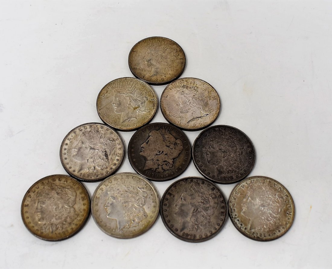 Group of 10 Morgan & Peace Silver Dollars: A lot of 10 Morgan and Peace Silver Dollars, as shown