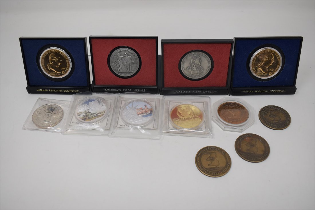 Lot of 12 Medals -Bicentennial, American Mint & Portage: Lot of 12 Medals -4 are American Revolution Bicentennial, 3 are from the American Mint, 1 is Illinois Sesquicentennial & and 3 are 100th Anniversary of the Portage Lake Channel in Portage Indiana - co