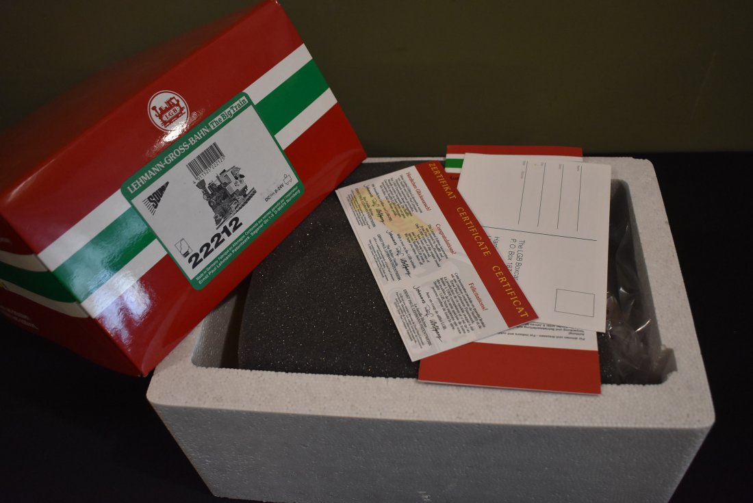 LGB 22212 Limited Edition G Scale Steiff Locomotive: LGB G Scale 22212 Limited Edition Steiff Steam Locomotive. It comes in box with paperwork.