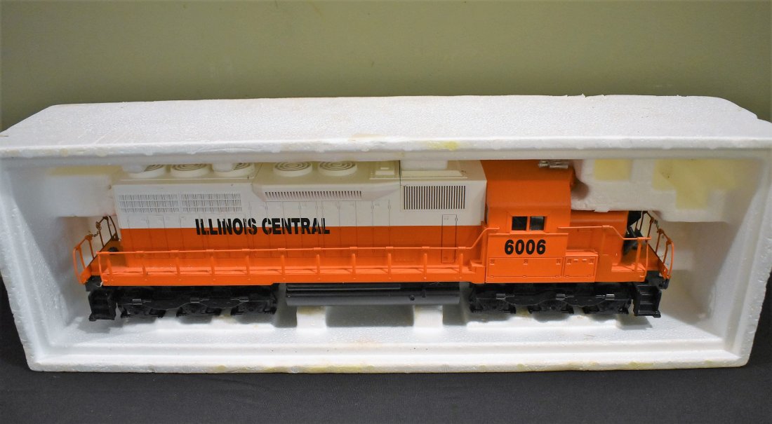 Lionel Illinois Central #6006 Locomotive: Lionel Illinois Central #6006 Locomotive (6-18210?), in styrofoam shipper.