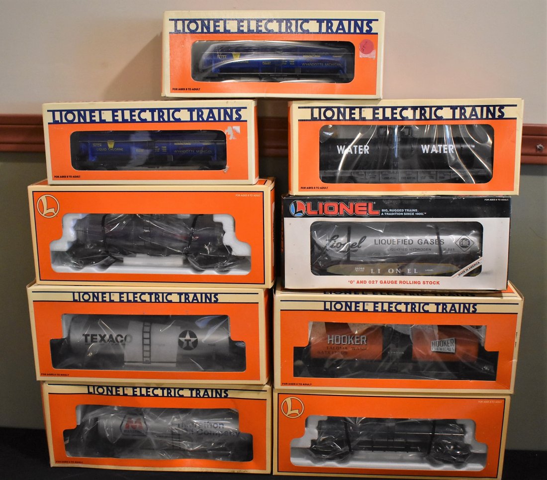 Lot of 9 Lionel Tank Cars: A Lot of 9 Assorted Lionel Tank Cars Tankers, as shown