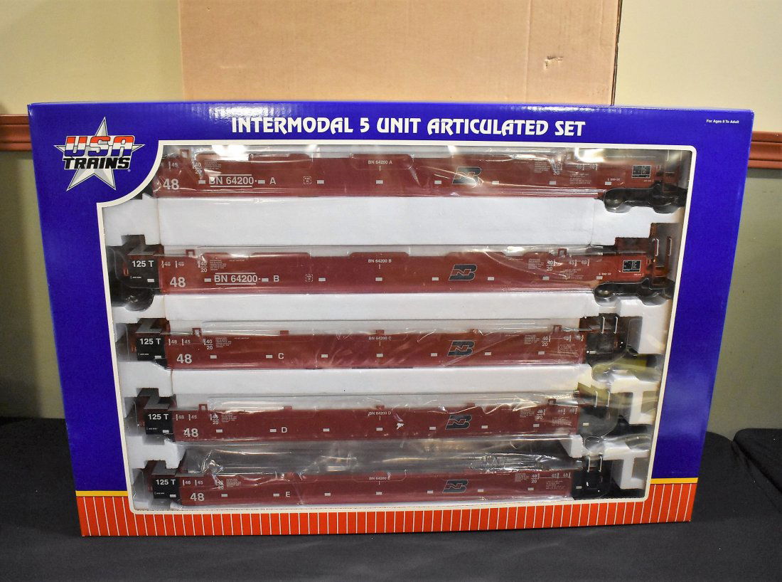 USA Trains R17151 BN Intermodal Set 5 Unit NEW: USA Trains G Scale R17151 Burlington Northern 5 Unit Intermodal Set, new in box with shipper.