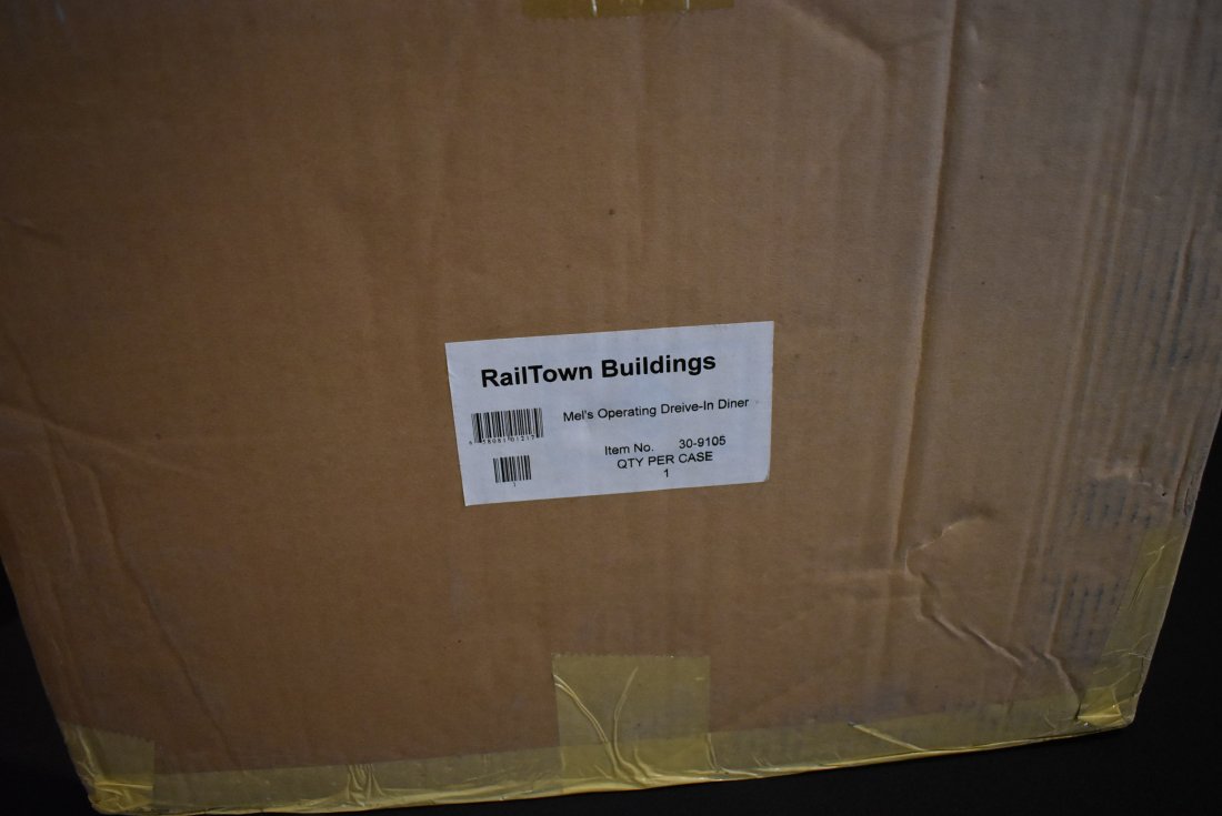 MTH O Scale Railtown Buildings Mel's Operating Diner: MTH O Scale Railtown Buildings 30-9105 Mel's Operating Diner, brand new in sealed casepack.