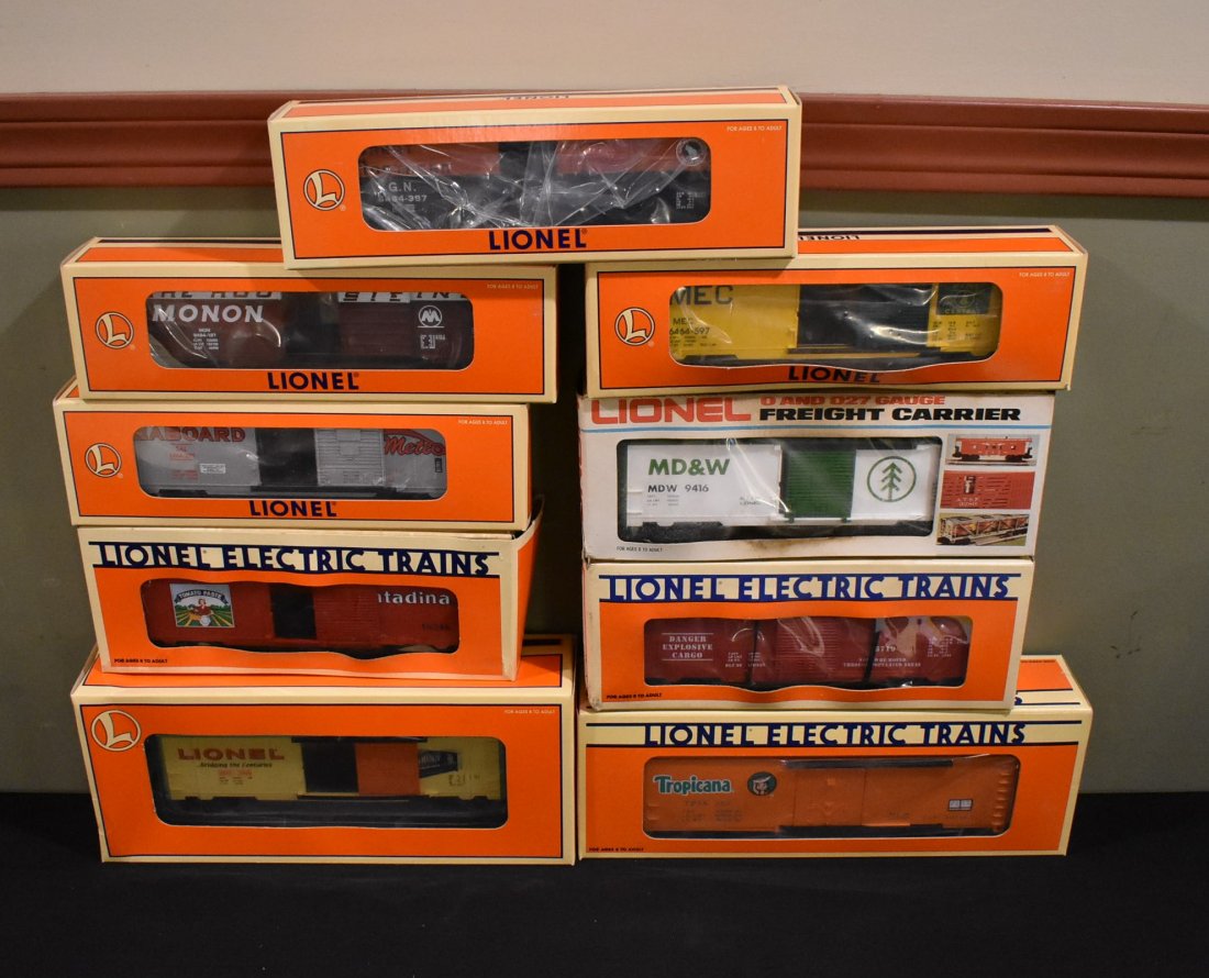 Lot of 9 Assorted Lionel Cars: A Lot of 9 Assorted Lionel Cars, in boxes.
