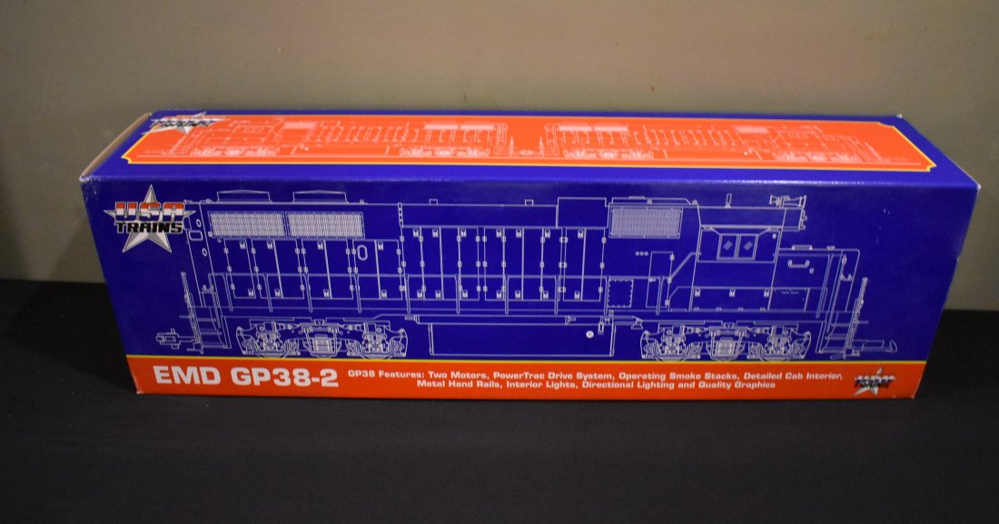 USA Trains R22212 Santa Fe GP 38-2 Engine: USA Trains R22212 Santa Fe GP 38-2 #2585 Engine, in box.