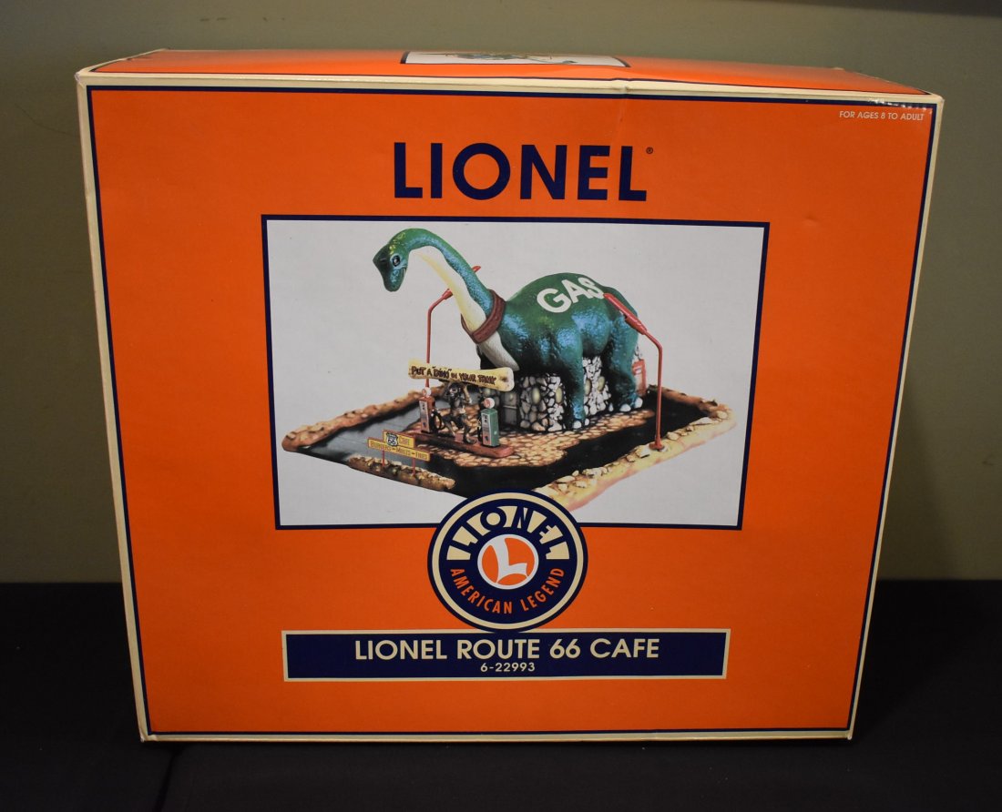 Lionel 22993 Route 66 Cafe: Lionel 22993 Route 66 Café, in box, appears to be new.