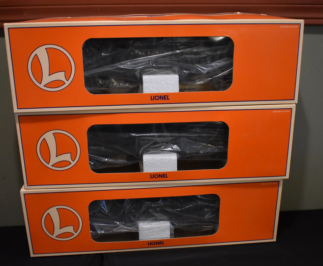 Set of 3 Lionel Pullman Passenger Cars (1 of 3)