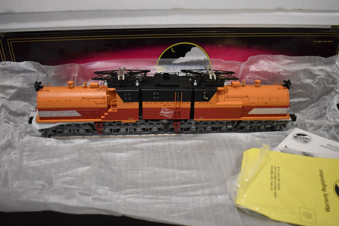 MTH Milwaukee Road E2 Bi-Polar Electric Locomotive (1 of 5)