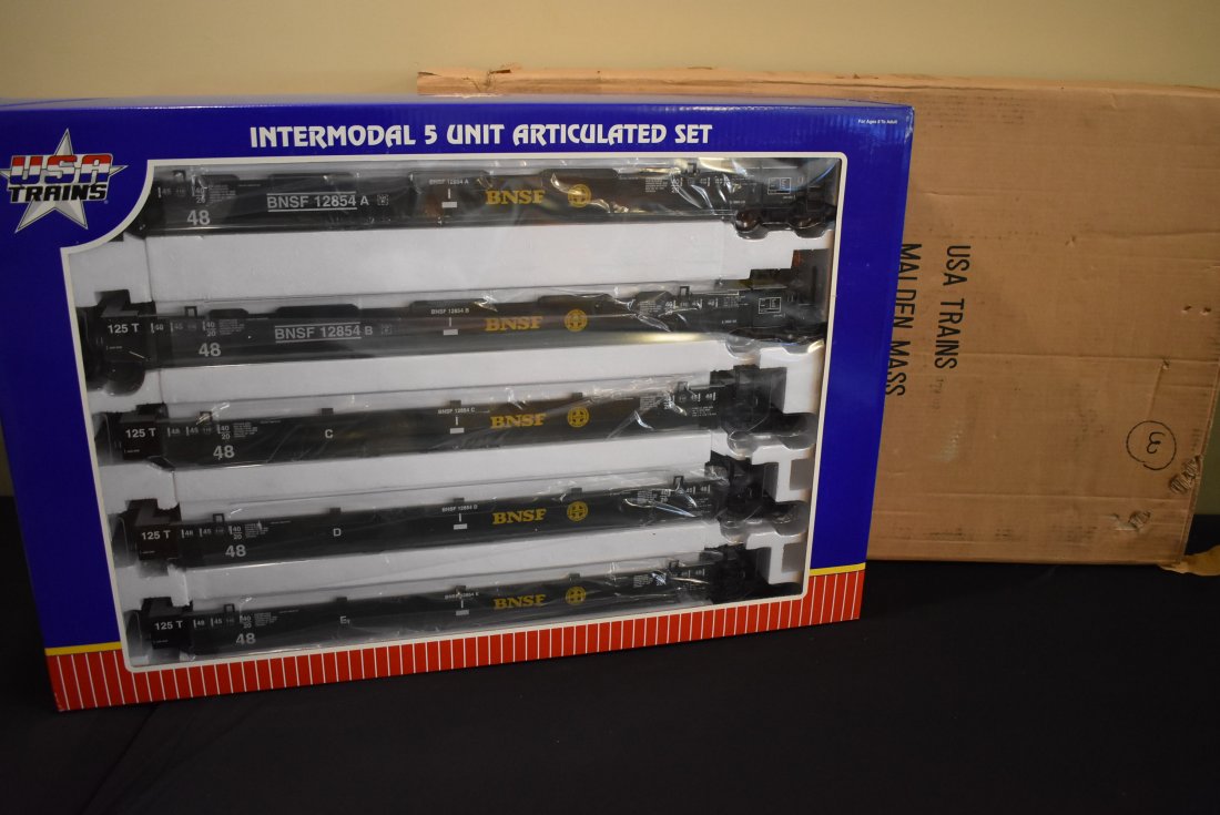 USA Trains G Scale R17155 BNSF Intermodal Set (1 of 3)