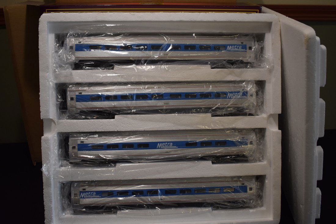 MTH 20-6520 Metra Amfleet 4 Car Set (1 of 5)