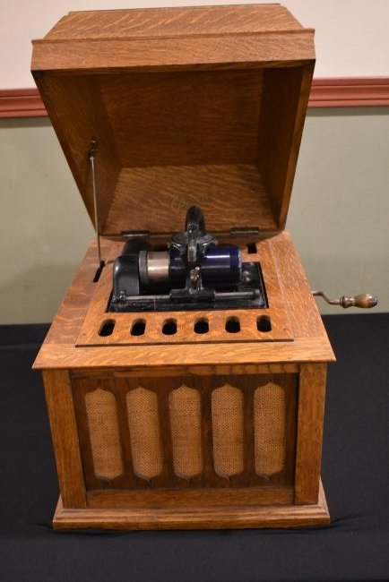 Edison 50 Cabinet Amberola Phonograph Model 50: Antique Edison Amberola Cylinder Phonograph Model 50, working condition, measures 18.5" x 14" x 16"