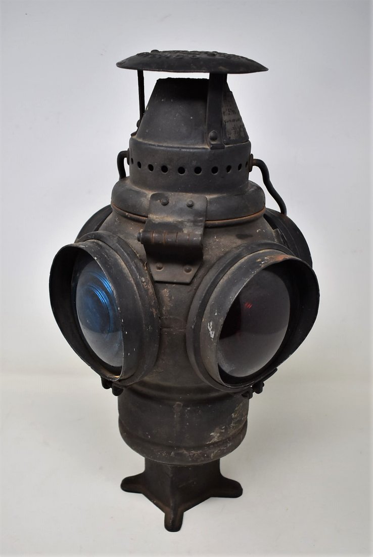 Vintage Adlake Railroad Lantern: Vintage Adlake Chicago Non-Sweating Railroad Lantern. It measures 16" tall