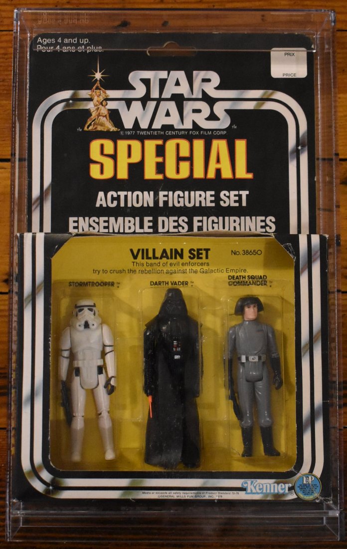 1978 Star Wars 3-Pack Series 1 Duel Language Villain: Extremely RARE - 1978 Kenner Star Wars 3-Pack Series 1 Villain Duel Language Set - Set Contains: Stormtrooper, Darth Vader & Death Squad Commander - Ungraded - box some creases and bends and lower rig