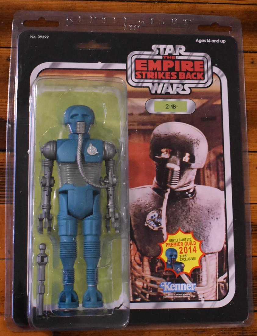 Gentle Giant Star Wars Vintage Jumbo 2-1B Medic Droid: Gentle Giant Star Wars Vintage Jumbo 2-1B Medic Droid
