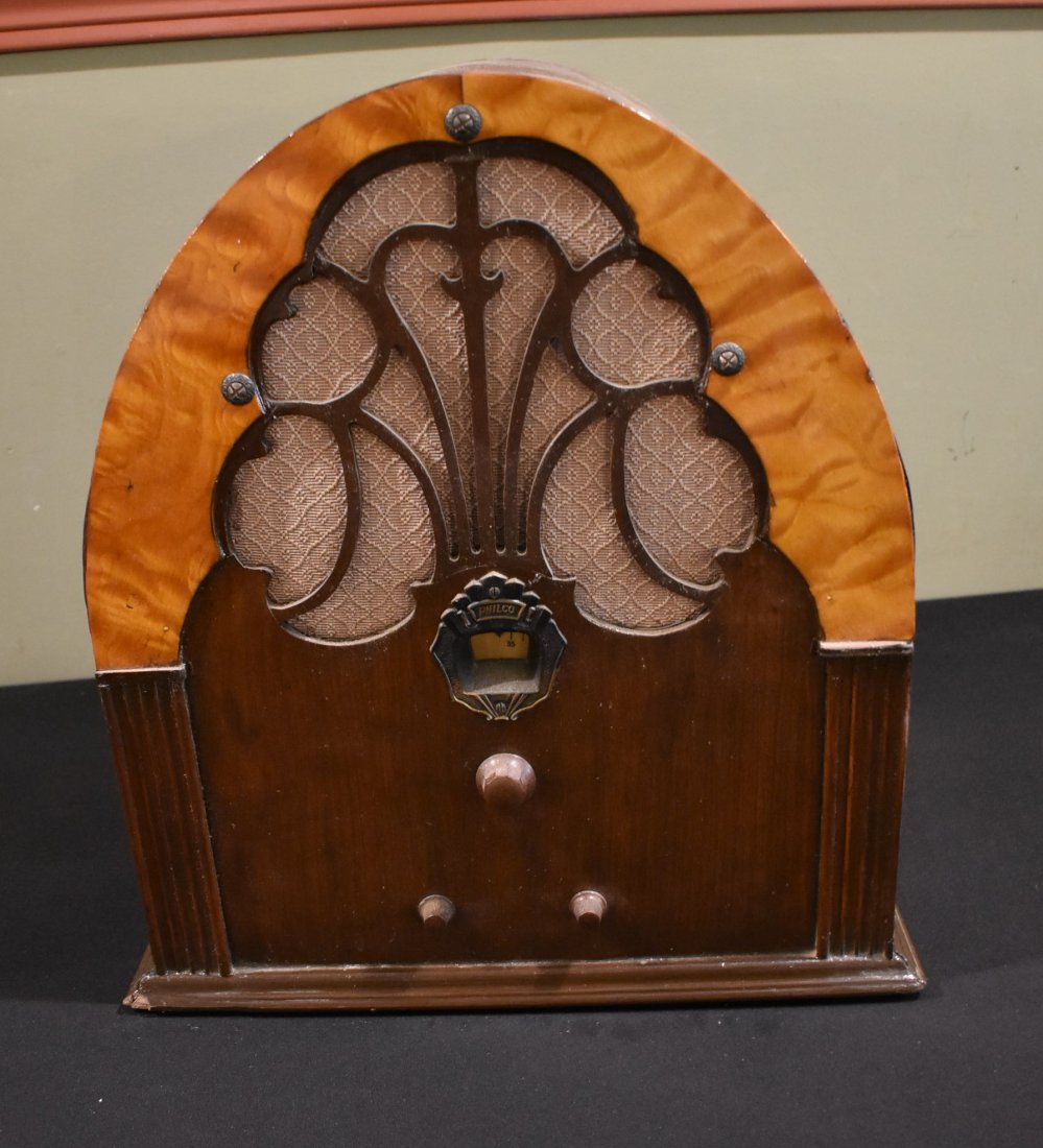 Vintage Philco Model 20 Tube Radio Working: Vintage Philco Model 20 Tube Radio, working