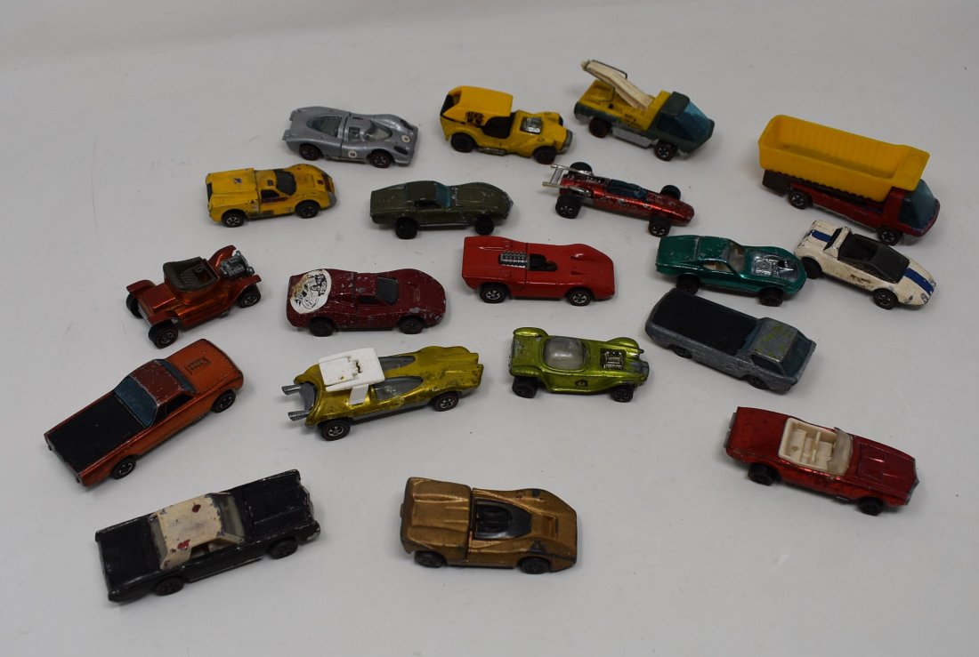 Lot of 19 Vintage Hot Wheels Redlines Redline Cars: A Group of 19 Vintage Hot Wheels Redline Cars, as shown