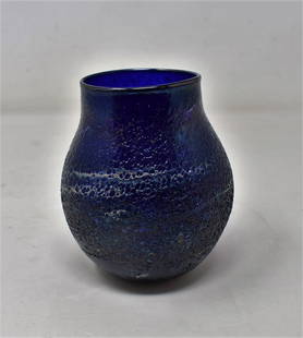 1975 Charles Lotton Blue Crackle Iridescent Vase: 1975 Charles Lotton Blue Crackle Art Glass Vase, measures 5" tall. Done early in his career, this is a very unique piece. It is signed and dated. It has an iridescent finish.