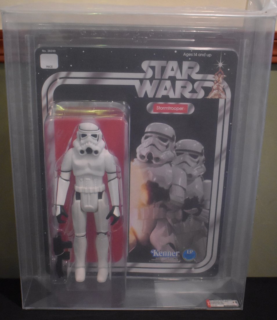 Gentle Giant Star Wars Jumbo Stormtrooper AFA 8.5: 2012 Gentle Giant Star Wars Vintage Collection Jumbo Stormtrooper Star Wars Card AFA Graded 8.5