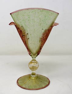 Beautiful Antique Venetian Glass Fan Vase: Beautiful Vintage Venetian Glass Fan Vase, measures 8" tall, unsigned