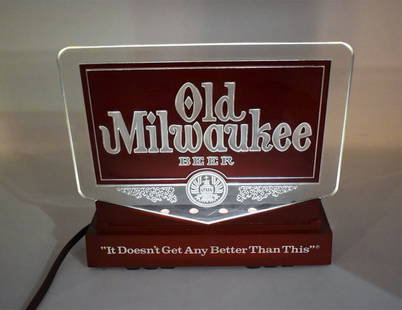Vintage Old Milwaukee Beer Bar Light/Register Topper: Vintage Old Milwaukee Beer Bar Light/Sign Cash Register Topper, working. It measures 9" x 10"