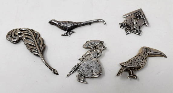 Lot of 5 Sterling Silver Brooches: A Lot of 5 Sterling Silver Brooches, as shown.