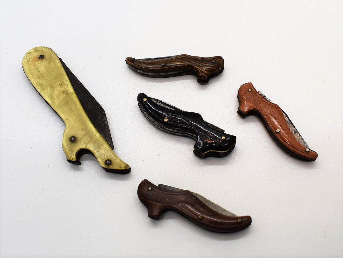 Group of 5 Vintage Shoe Pocket Knives (1 of 3)