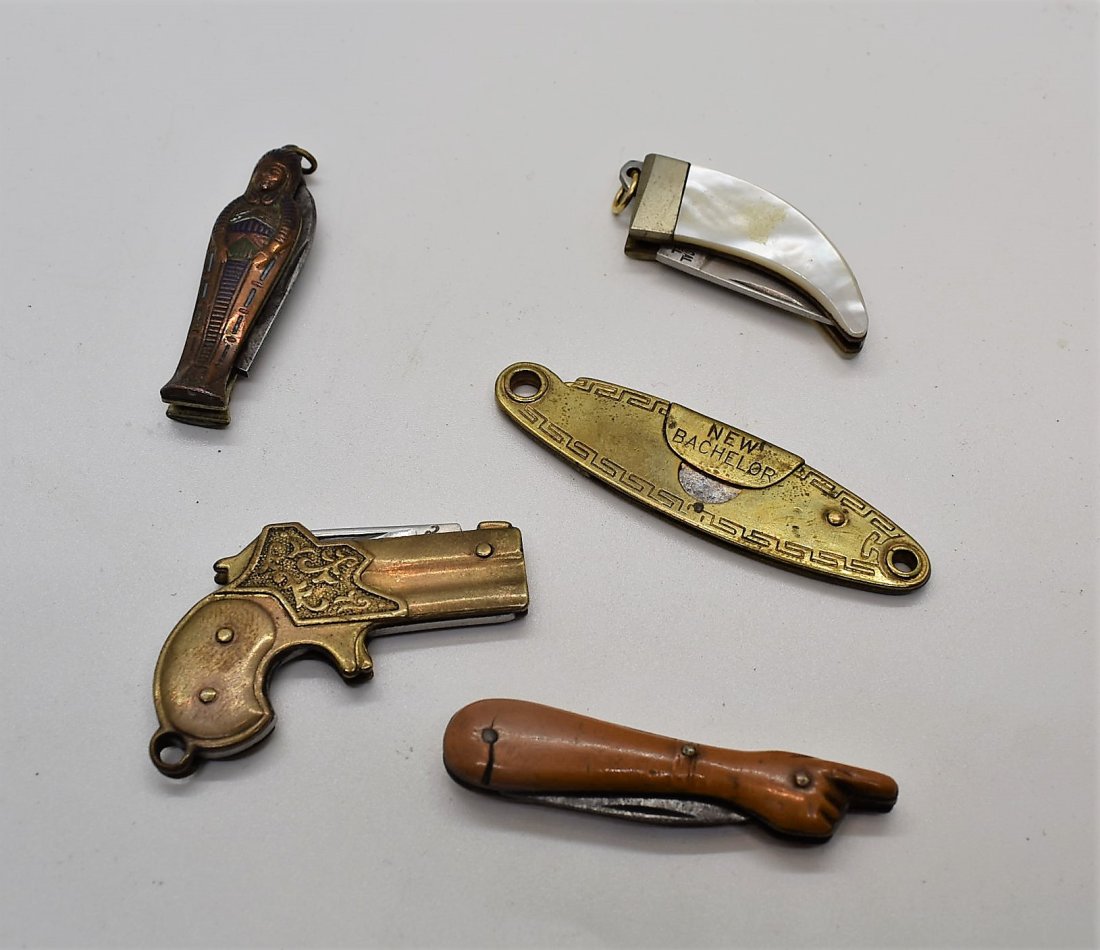 Group of 5 Vintage Novelty Pocket Knives (1 of 3)