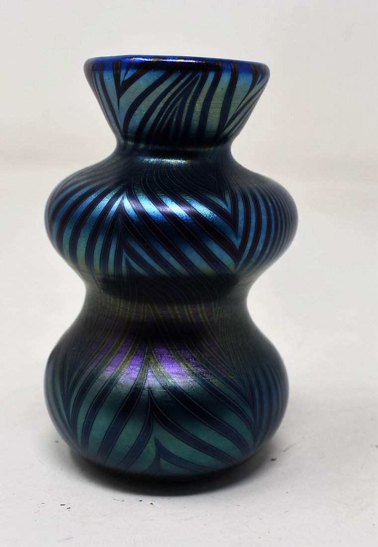 1975 Orient & Flume Small Art Glass Vase (1 of 5)