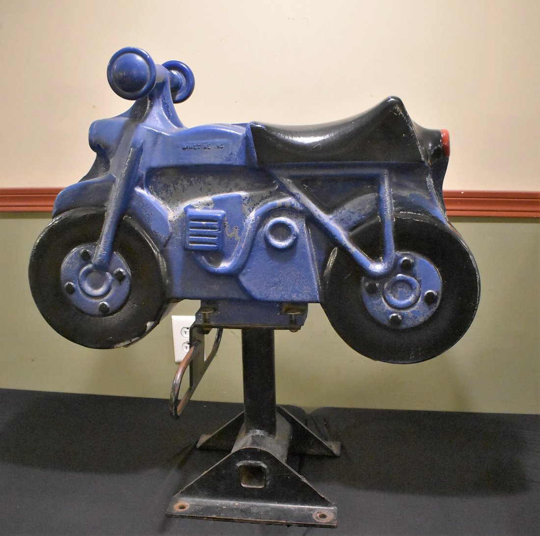 Vintage Saddle Mates Motorcycle Playground Spring Ride (1 of 5)