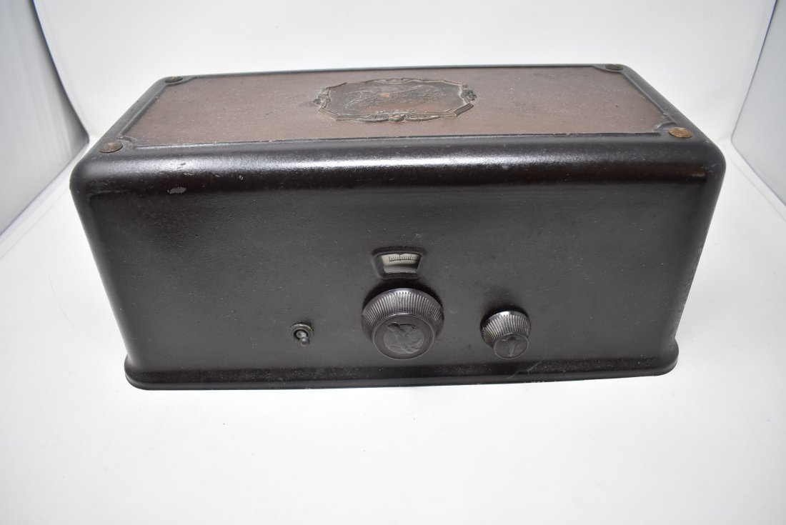 Vintage Day-Fan Tube Radio: Vintage Day-Fan Tube Radio, needs re-wiring, 14.5" x 6.5"