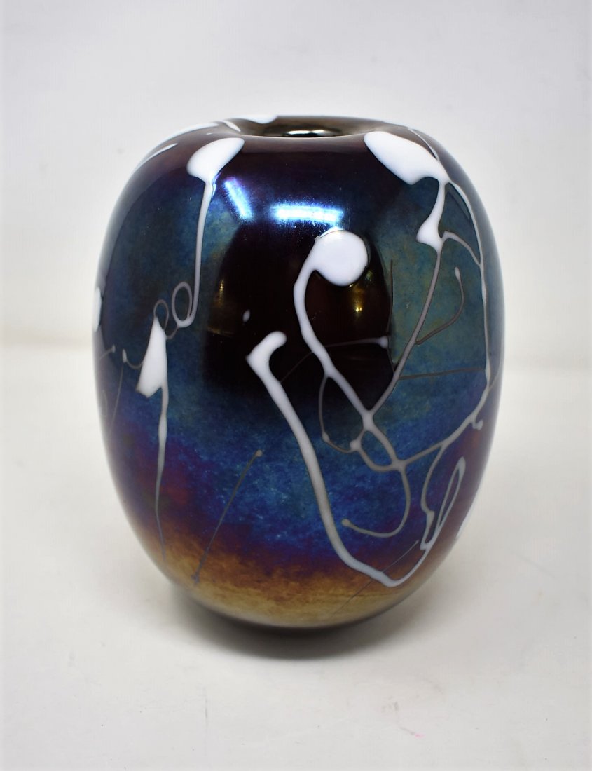 Kent Ipsen 1974 Large Iridescent Art Glass Vase (1 of 5)