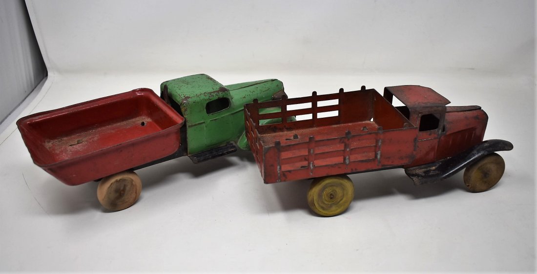 2 Vintage Tin Trucks: A Lot of 2 Vintage Tin Trucks measuring 11" & 9.5"