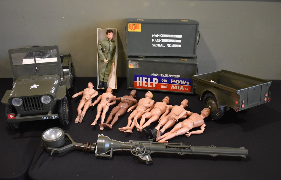 Large Vintage G.I. Joe Lot including felt heads (1 of 4)