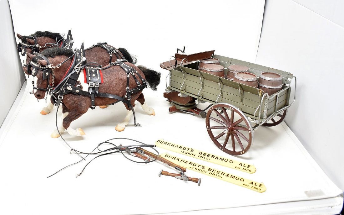 2 Flocked Breyer Horses w Beer Wagon (1 of 4)